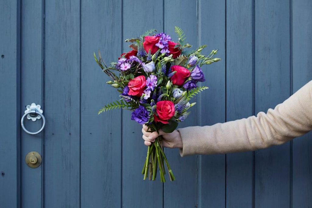 weekly flower delivery